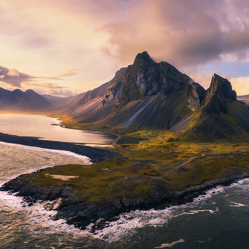 Natural Icelandic landscape of mountains